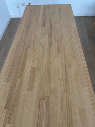 Mesa de comedor rectangular de madera