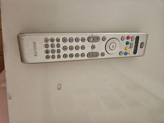 Televisor Philips 32 con soporte pared