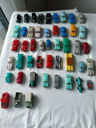 Colección 57  Coches  a escala Clásicos Años 60