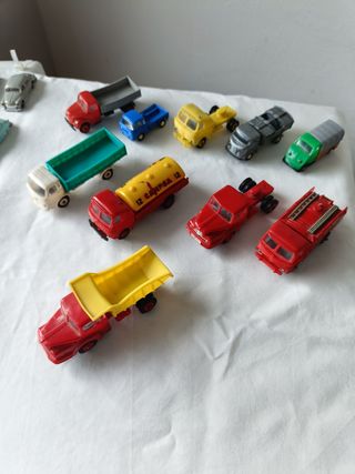 Colección 57  Coches  a escala Clásicos Años 60