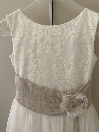 Vestido de Comunión Blanco Encaje y Flores