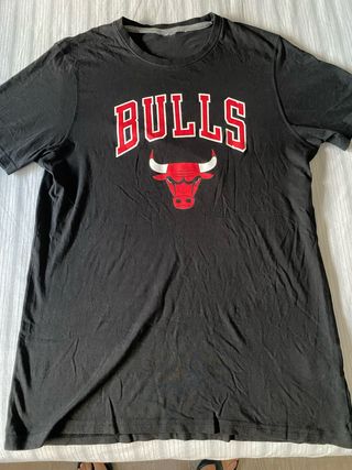 Camiseta Bulls Negra Manga Corta
