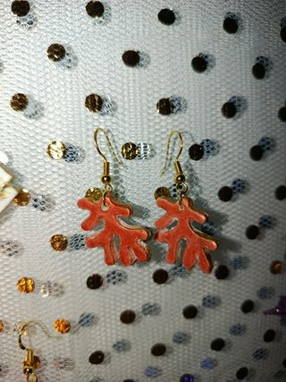 Pendientes hechos a mano pez azul y rojo