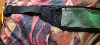 Riñonera con luces LED RGB