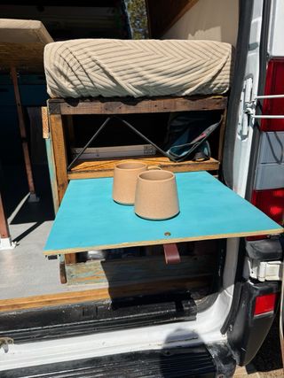 Peugeot Boxer camperizada (3 plazas)