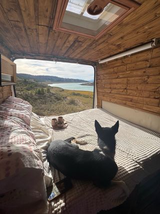 Peugeot Boxer camperizada (3 plazas)