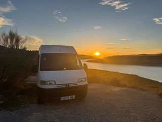 Peugeot Boxer camperizada (3 plazas)