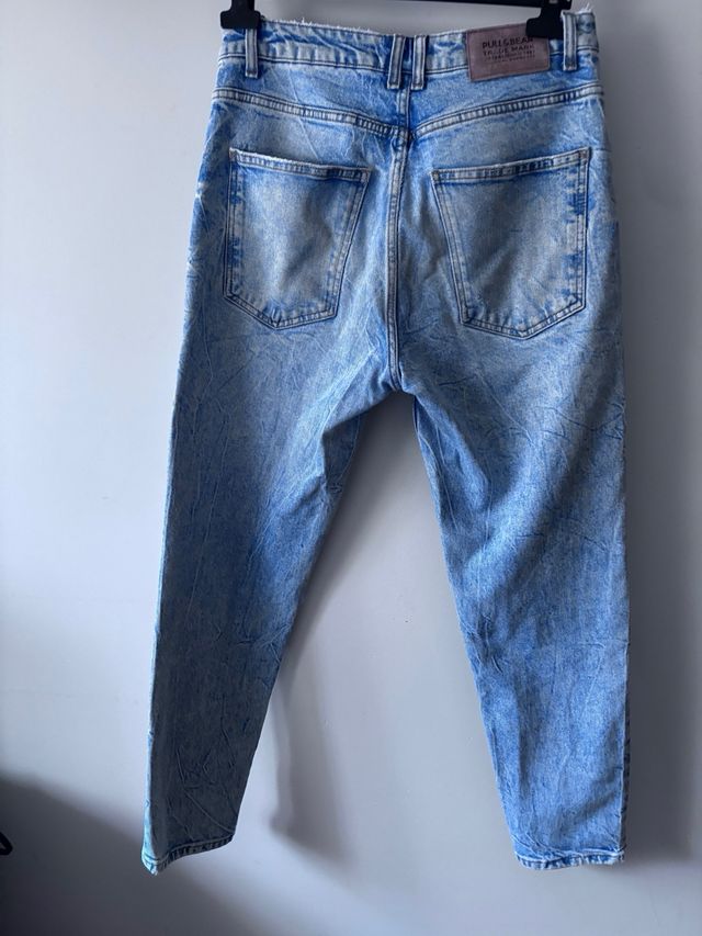 Pantalón vaquero Pull&Bear desgastado