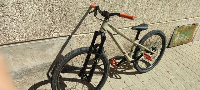 Commencal 24 Dirt Jump Bike