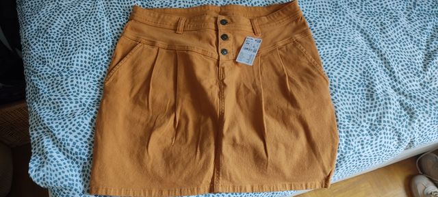 Falda vaquera mostaza Kiabi talla 44