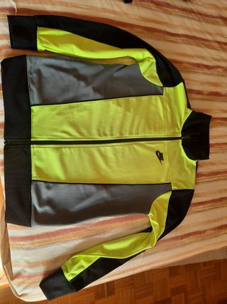 Chaqueta Chándal Nike Talla 158-170cm  13-15 años.