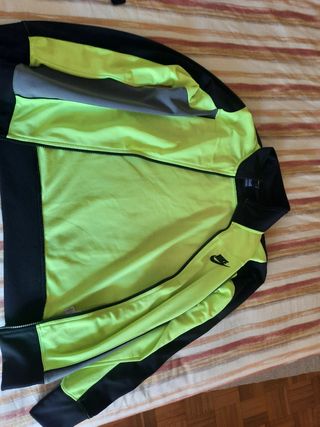 Chaqueta Chándal Nike Talla 158-170cm  13-15 años.