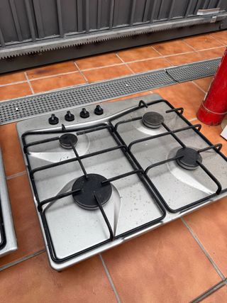 Placa a gas BALAY de 4 fuegos