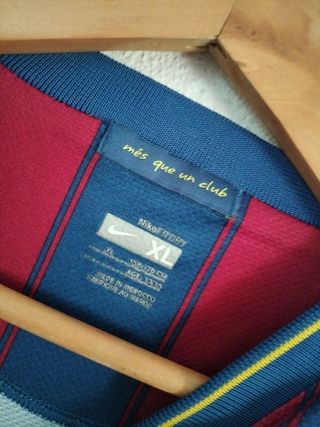 Camiseta FC Barcelona Nike Talla XL para 15 años