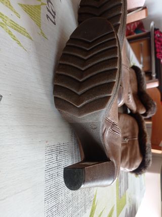 Stivali in pelle con pelliccia tacco10 num40