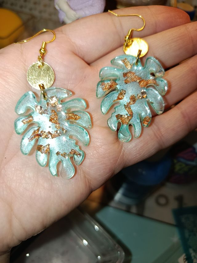 Conjunto bisutería gato y estrellas se ilumina