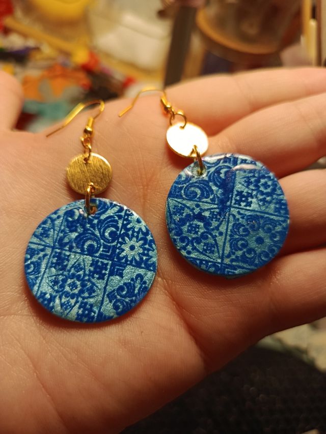 Conjunto bisutería gato y estrellas se ilumina