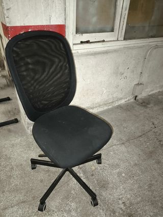 Sedia da scrivania nera Ikea