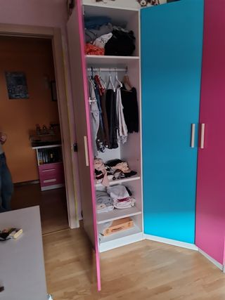 Armario infantil 3 puertas rosa, azul y blanco