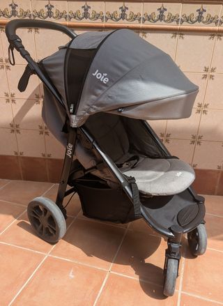 Silla de paseo ligera Joie Litetrax pro 
gris