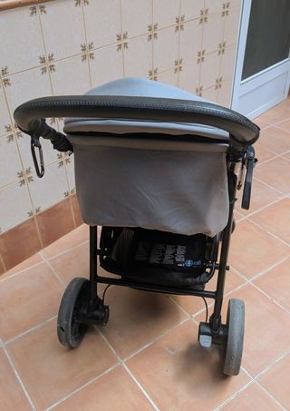 Silla de paseo ligera Joie Litetrax pro 
gris