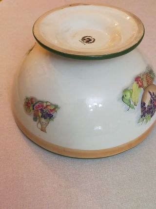 Frutero de porcelana con pie