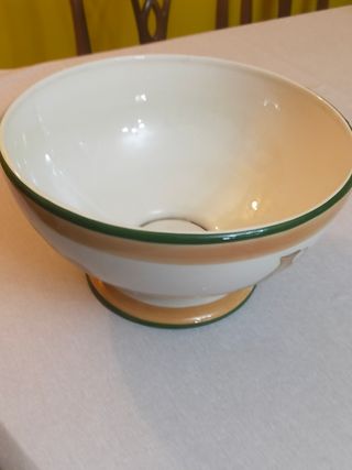 Frutero de porcelana con pie