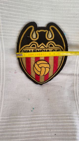 Antiguo escudo bordado oro Valencia C.F.