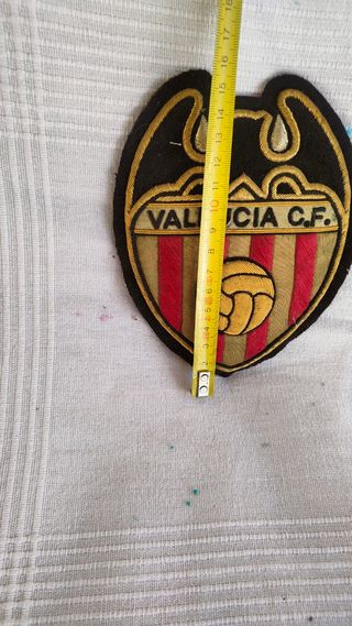 Antiguo escudo bordado oro Valencia C.F.