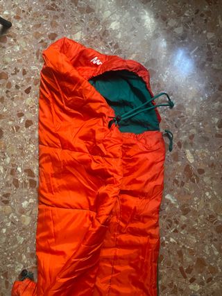 Saco de dormir rojo