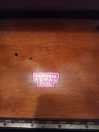 Gramófono Victoria Royal Lato