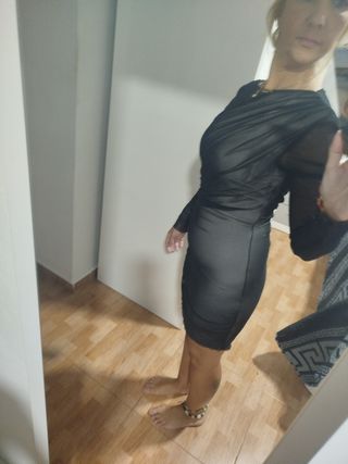 Vestido negro de malla