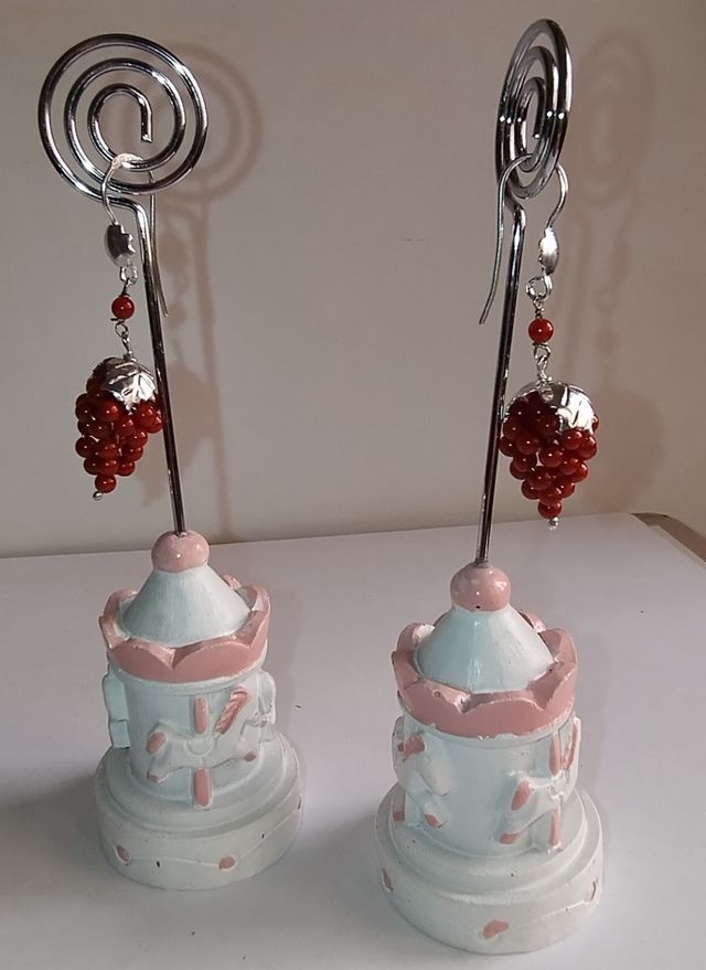 Orecchino grappolo corallo e argento