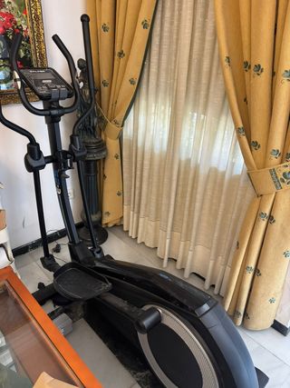 Elíptica Salter E25 Costó 1025 €La vendo por 299€