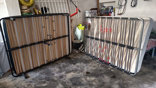 Colchón de tela y metal