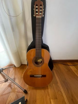 Guitarra clásica Requinto Raimundo 1492/57