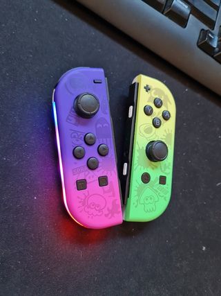 Mando tipo Joy-Con Nintendo Switch estilo Splatoon
