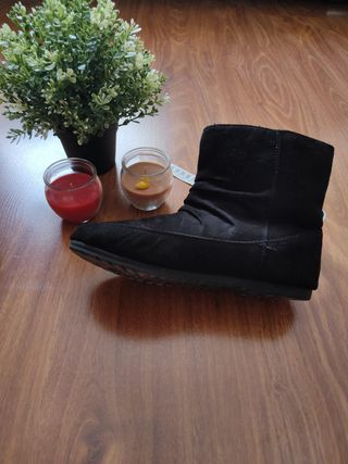 Botas negras primark.