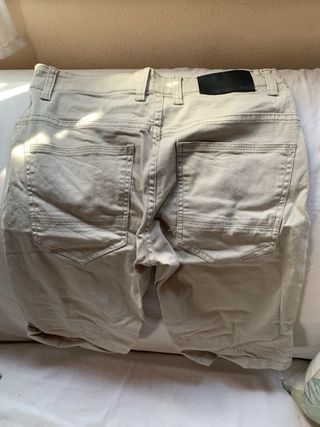 Bermuda LOSAN Beige Talla 38