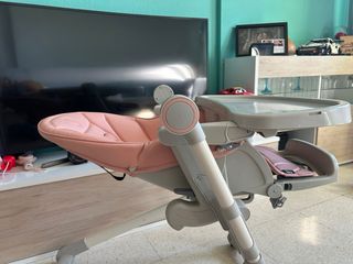 Trona plegable para bebé color rosa