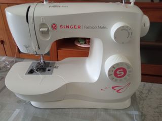 Máquina de coser Singer