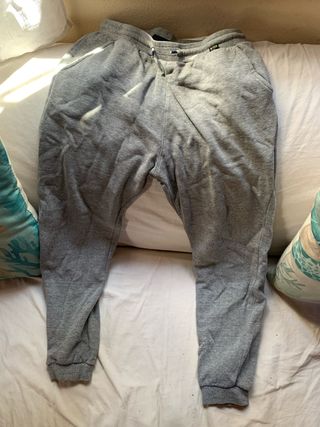 Pantalón gris NUKUTAVAKE Talla 18/172 cm