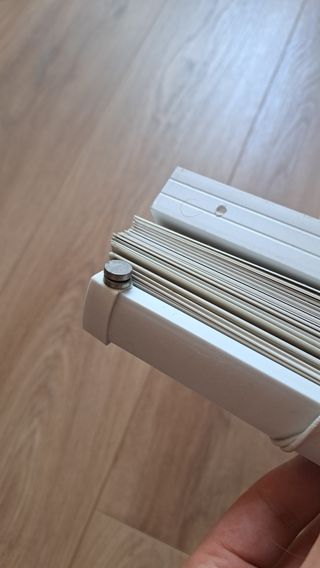 Tenda veneziana in PVC bianco