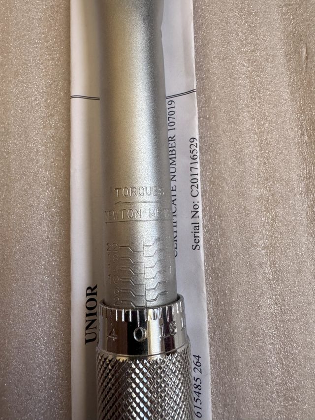 Llave dinamométrica Unior 264