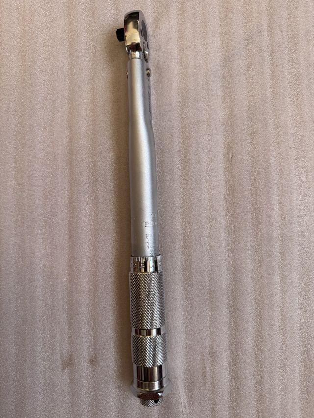 Llave dinamométrica Unior 264