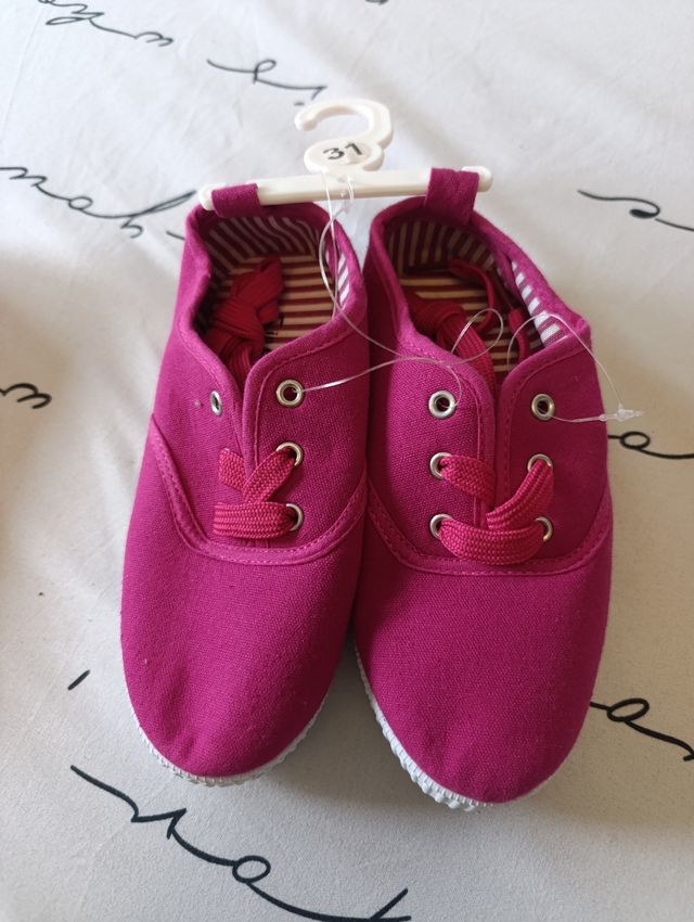Zapatillas deportivas infantiles talla 31