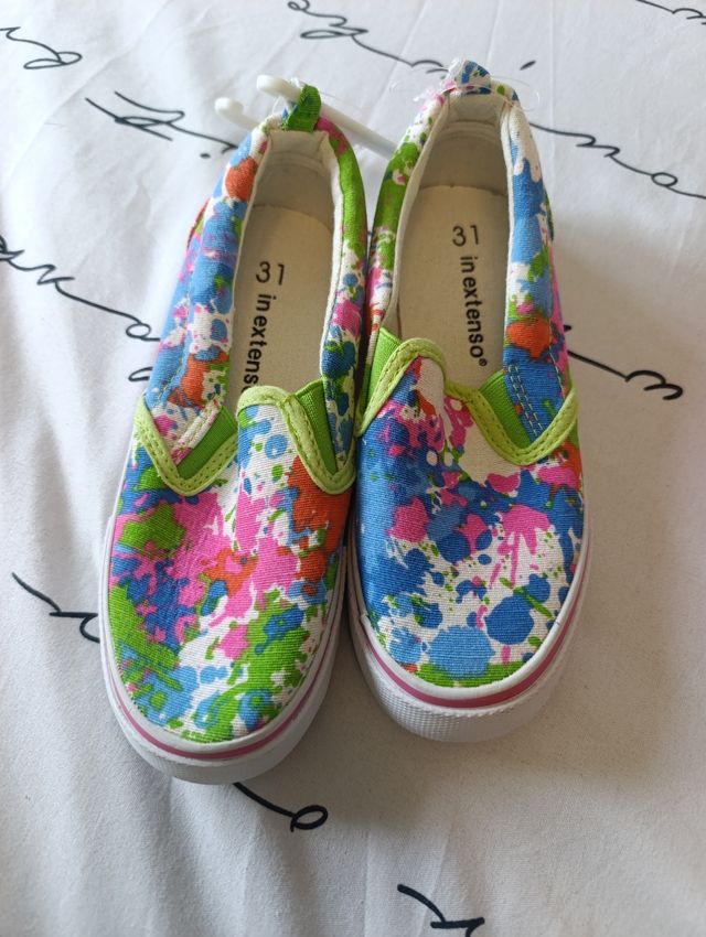 Zapatillas deportivas infantiles talla 31