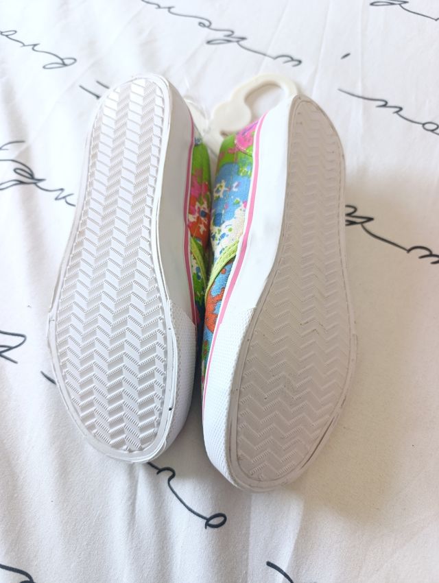 Zapatillas deportivas infantiles talla 31