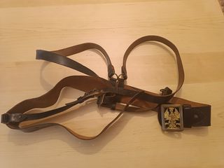 Militaria Lot: Berretti, cinture e strisce