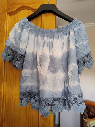 Camiseta celeste nube